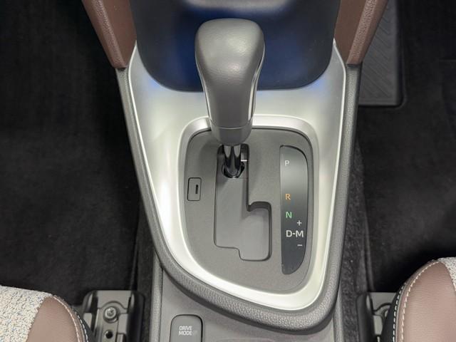 ヤリスクロス Ｚ　衝突被害軽減ブレーキ　パワーバックドア　Ｂｌｕｅｔｏｏｔｈオーディオ　ミュージックプレイヤー接続可　ＥＴＣ２．０　クリアランスソナー　メモリーナビ　バックモニター　スマートキ－　前後ドライブレコーダー（12枚目）