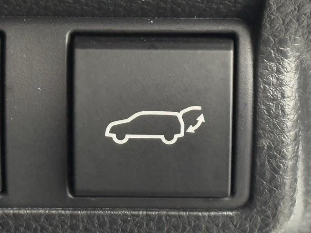 カローラクロス ハイブリッド　Ｚ　衝突被害軽減ブレーキ　４ＷＤ車　全周囲カメラ　ドライブレコーダー　アイドリングストップ　ＡＣ１００　ＥＴＣ車載器　ミュージックプレイヤー接続可　ブルートゥースオーディオ　スマートキー　盗難防止装置（22枚目）