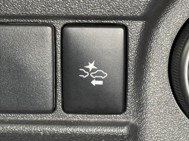 ハイエースバン ＤＸ　ＧＬパッケージ　衝突被害軽減ブレーキ　車検整備付　前後ドライブレコーダー　ＥＴＣ２．０　オートマチックハイビーム　オートエアコン　コーナーセンサー　ＡＵＸ入力　盗難防止装置　ＡＣ１００Ｖ　ナビＴＶ　バックモニター（17枚目）