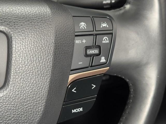 クラウンクロスオーバー Ｇアドバンスド・レザーパッケージ　衝突被害軽減ブレーキ　車検整備付　本革エアシート　全周囲カメラ　本革エアシート　４ＷＤ　ＥＴＣ２．０　Ｂｌｕｅｔｏｏｔｈ　ＡＣ１００　パワーバックドア　ドライブレコーダー　ＬＥＤヘッドライト　ＡＢＳ（12枚目）