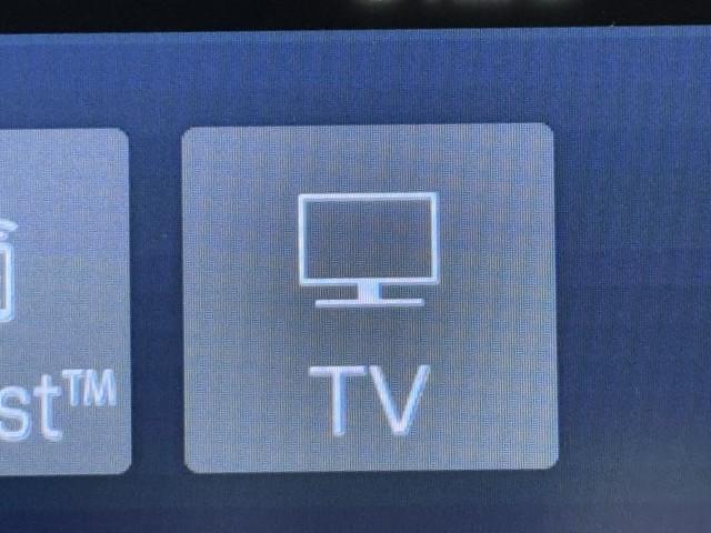 ヤリスクロス ハイブリッド　ＧＲスポーツ　衝突被害軽減ブレーキ　寒冷地仕様　ＴＲＤマフラー　ＧＲフロントバンパーガーニッシュ　オートクルーズコントロール　Ｂｌｕｅｔｏｏｔｈオーディオ　ミュージックプレイヤー接続可　メモリーナビ　バックモニター（10枚目）