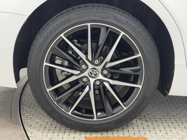 カムリ WSレザーパッケージ 衝突被害軽減ブレーキ 車検整備付 全周囲カメラ ETC2.0 本革シート 寒冷地仕様 4WD 前後ドライブレコーダー クリアランスソナー 100V電源 オートクルーズコントロール アイドリングストップ(22枚目)