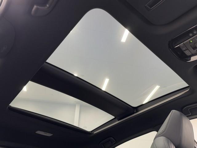 ハリアー Z レザーパッケージ 衝突被害軽減ブレーキ モデリスタエアロ パノラマムーンルーフ ETC2.0 本革エアシート AC100V パワーバックドア 全周囲カメラ メモリナビ Bluetoothオーディオ LEDヘッドライト(19枚目)