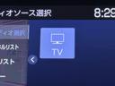 操作しやすいＡＴシフトです。　シフトチェンジを気にしなくていいので運転だけに集中できますね。　自然と手に届くところにある、手になじむ形状のシフトノブがいいですね。