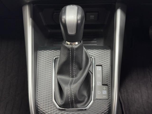 ライズ Z 誤発進抑制機能 エアコン エアロ スマートキー&プッシュスタート 地デジTV ドライブレコーダ VSA 盗難防止装置 ミュージックプレイヤー接続可 アイドリングストップ機能 クルコン バックモニター(12枚目)