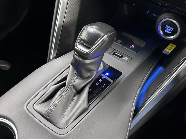 ハリアー Ｇ　衝突回避ブレーキ　ＡＵＸ接続　１００Ｖ　セキュリティーアラーム　ＡＡＣ　バックモニタ－　記録簿有　１オーナ　横滑防止装置　ＬＥＤランプ　スマキー　キーフリー　ＡＷ　ＥＴＣ車載器　ＰＳ　パワーウインドウ（10枚目）