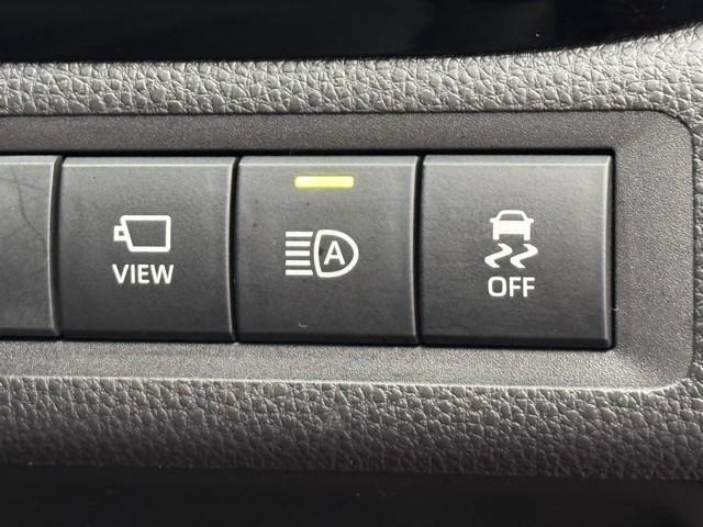 アクア X 踏み間違い防止 100V イモビ ナビ&TV ドライブレコーダー フルセグ 点検記録簿 LEDヘッドライト スマートキー 横滑り防止機能 キーレスエントリー アルミホイール オートクルーズ ETC(10枚目)