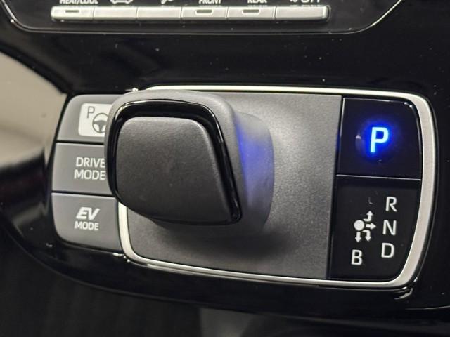 アクア X 踏み間違い防止 100V イモビ ナビ&TV ドライブレコーダー フルセグ 点検記録簿 LEDヘッドライト スマートキー 横滑り防止機能 キーレスエントリー アルミホイール オートクルーズ ETC(12枚目)