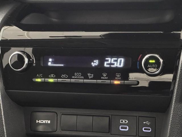 ヤリスクロス Ｇ　ＥＴＣ装備　リヤカメラ　点検記録簿　スマートエントリー　イモビライザー　オートエアコン　アルミホイール　キーレス　パワーウィンドウ　クルコン　ＡＢＳ　ドライブレコーダー　エアバッグ　パワーステアリング（7枚目）