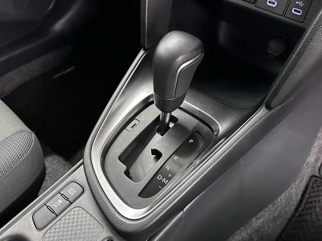 ヤリスクロス Ｇ　ＥＴＣ装備　リヤカメラ　点検記録簿　スマートエントリー　イモビライザー　オートエアコン　アルミホイール　キーレス　パワーウィンドウ　クルコン　ＡＢＳ　ドライブレコーダー　エアバッグ　パワーステアリング（8枚目）