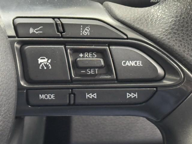 アクア Ｂ　ＡＣ１００Ｖ　エアコン　前席パワーウィンドウ　ＥＳＣ　オートクルーズコントロール　ＬＥＤライト　エアバッグ　パワステ　アイドリングストップ　記録簿　ミュージックプレイヤー接続可　ＥＴＣ　Ｂカメラ（10枚目）