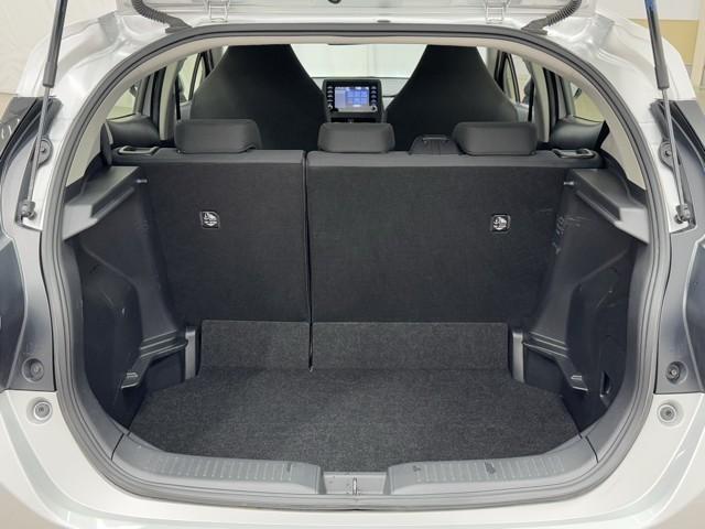 アクア Ｂ　ＡＣ１００Ｖ　エアコン　前席パワーウィンドウ　ＥＳＣ　オートクルーズコントロール　ＬＥＤライト　エアバッグ　パワステ　アイドリングストップ　記録簿　ミュージックプレイヤー接続可　ＥＴＣ　Ｂカメラ（15枚目）