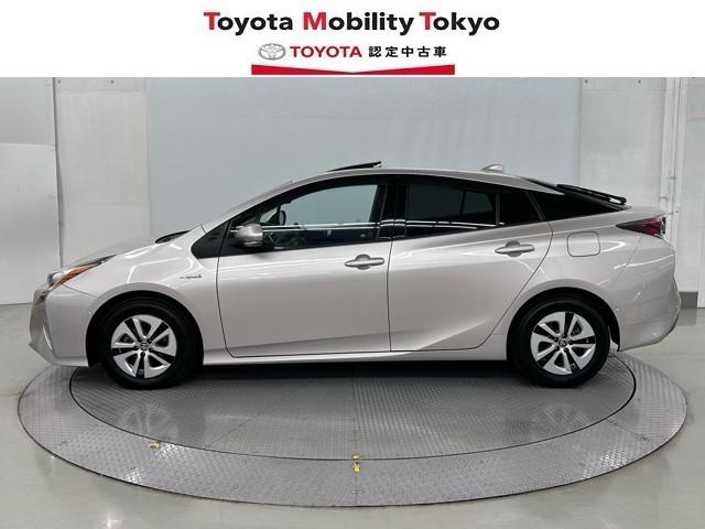 プリウス Ａ　ムーンルーフ　衝突軽減ブレーキシステム　Ｂモニタ　記録簿有　ＬＥＤヘッド　クルーズコントロール　セキュリティー　スマートキー　パワーステアリング　Ｉストップ　ドライブレコーダー　ＥＴＣ　１オーナー（3枚目）