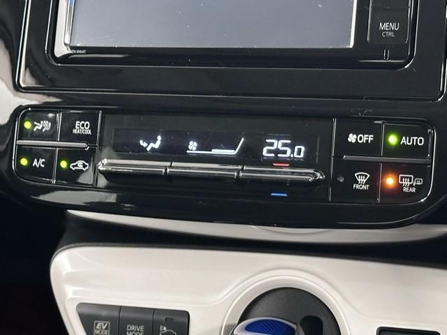 プリウス Ａ　ムーンルーフ　衝突軽減ブレーキシステム　Ｂモニタ　記録簿有　ＬＥＤヘッド　クルーズコントロール　セキュリティー　スマートキー　パワーステアリング　Ｉストップ　ドライブレコーダー　ＥＴＣ　１オーナー（10枚目）