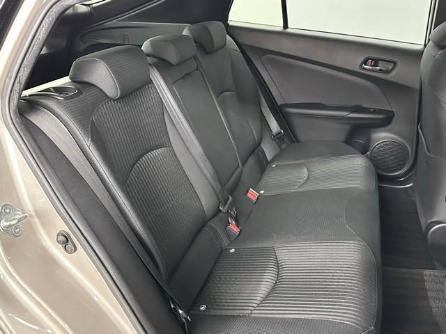 プリウス Ａ　ムーンルーフ　衝突軽減ブレーキシステム　Ｂモニタ　記録簿有　ＬＥＤヘッド　クルーズコントロール　セキュリティー　スマートキー　パワーステアリング　Ｉストップ　ドライブレコーダー　ＥＴＣ　１オーナー（17枚目）