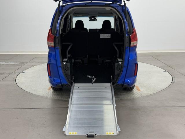 フリード+ クルマイスシヨウ(3枚目)