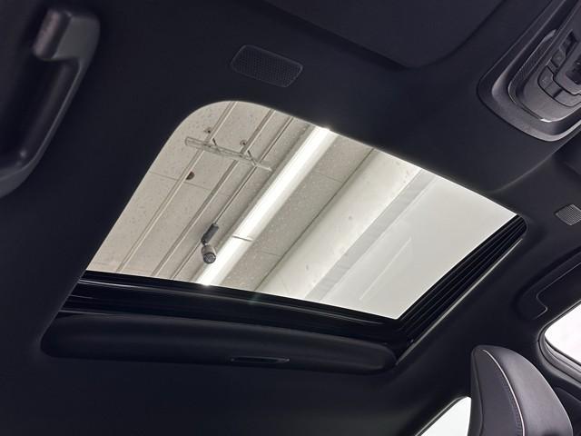 クラウンクロスオーバー RSアドバンスド 衝突回避 サンル-フ オートクルーズコントロール 横滑り防止 フルセグTV パワーシート レザーシート LED アルミホイール AC100V スマートキー ナビ&TV ABS フルオートエアコン(14枚目)