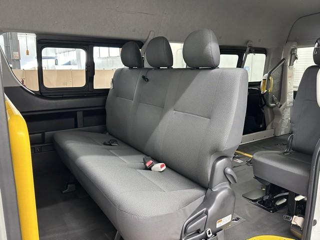 ハイエースコミューター GLクルマイスシヨ(18枚目)