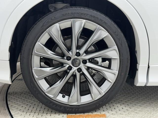 クラウンクロスオーバー Ｇレザーパッケージ　クルーズコントロール　パワーシート　バックモニター　記録簿　ＬＥＤヘッドランプ　レザーシート　ドラレコ　ＥＴＣ　１００Ｖ電源　フルセグＴＶ　４ＷＤ　スマートキー　盗難防止装置　キーレス　ＡＢＳ（19枚目）