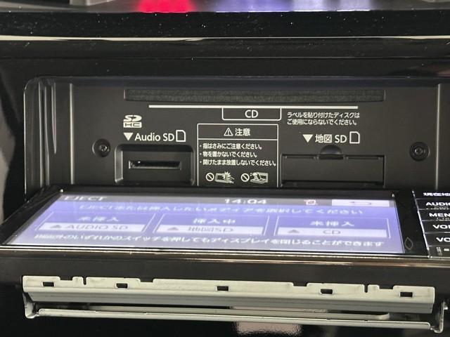 タンク カスタムＧ　プリクラッシュ　リアカメラ　両側自動ドア　クルコン　１オーナー　ＬＥＤ　横滑り防止　点検記録簿　ドライブレコーダー　ナビＴＶ　スマートキー　アルミ　キーフリーシステム　ＥＴＣ付き　ワンセグＴＶ　ＡＢＳ（8枚目）