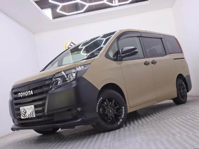 ノア X Vパッケージ オリジナルアウトドアカスタム 新品ホイール 新品タイヤ 新品TOYOTAエンブレム ブラックヘッドライト加工 電動スライドドア イクリプスナビ バックカメラ キーレスエントリー ETC(5枚目)