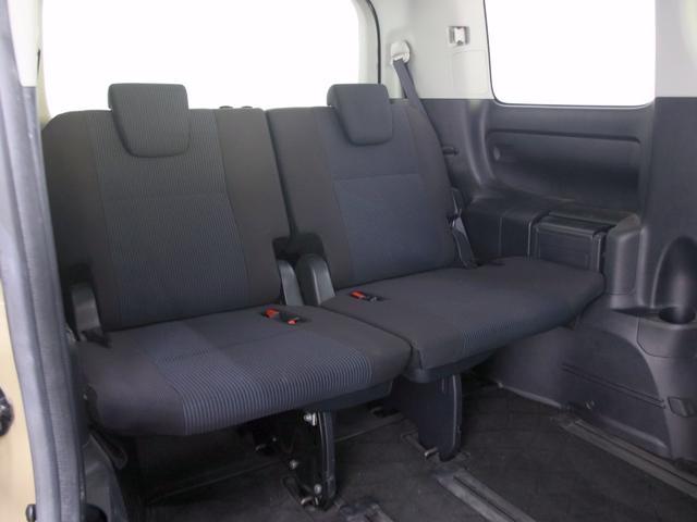 ノア X Vパッケージ オリジナルアウトドアカスタム 新品ホイール 新品タイヤ 新品TOYOTAエンブレム ブラックヘッドライト加工 電動スライドドア イクリプスナビ バックカメラ キーレスエントリー ETC(20枚目)