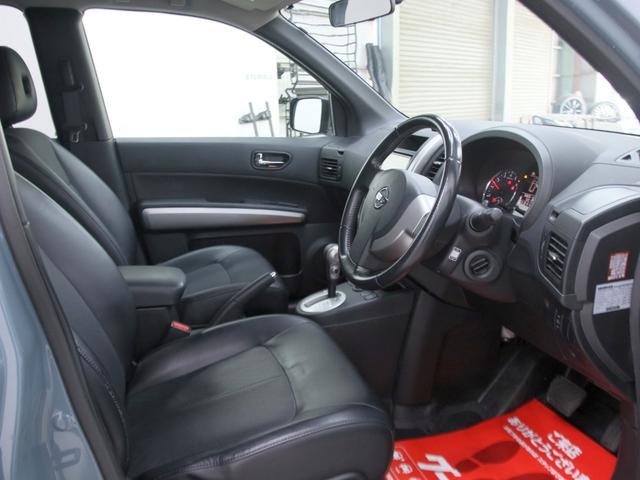 エクストレイル ２０Ｘｔ　オリジナルアウトドアカスタム　新品ホイール　新品タイヤ　新品リフトアップ　新品グリルガード　新品グリル　新品ＬＥＤグリルマーカー　　ブラックヘッドライト加工　ナビ　バックカメラ　シートヒーター（15枚目）