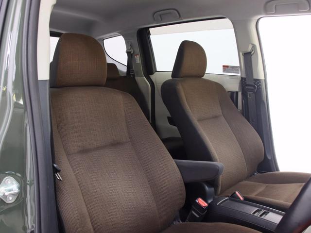 シエンタ ハイブリッドG 新品ホイール/新品タイヤ/新品リフトアップ/新品ルーフキャリア/TSS/両側電動スライドドア/SDナビ/バックカメラ/シートヒーター/ドライブレコーダー/プリクラッシュ/レーンキープ/オートハイビーム(15枚目)