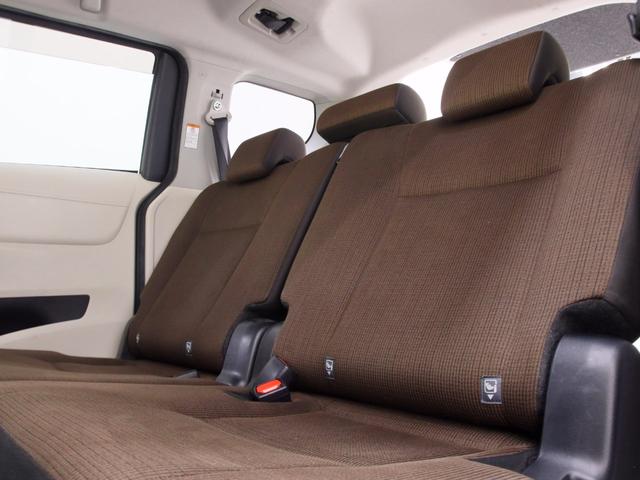 シエンタ ハイブリッドG 新品ホイール/新品タイヤ/新品リフトアップ/新品ルーフキャリア/TSS/両側電動スライドドア/SDナビ/バックカメラ/シートヒーター/ドライブレコーダー/プリクラッシュ/レーンキープ/オートハイビーム(17枚目)