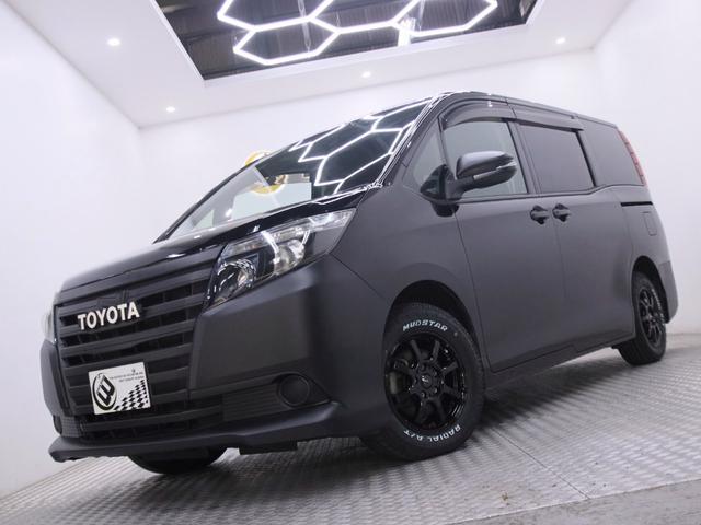 ノア Ｘ　ディライトプラス　（関東カスタムカー）２０２ブラック／ラプターライナー塗装／スマートキー／ＳＤナビ／Ｂｌｕｅｔｏｏｔｈ／Ｂカメラ／リアモニター／新品ホイール／新品ＡＴタイヤ／ヘッドライト加工／電動スライド（5枚目）