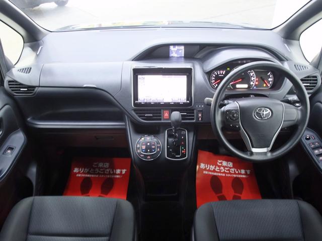 ノア Ｘ　ディライトプラス　（関東カスタムカー）２０２ブラック／ラプターライナー塗装／スマートキー／ＳＤナビ／Ｂｌｕｅｔｏｏｔｈ／Ｂカメラ／リアモニター／新品ホイール／新品ＡＴタイヤ／ヘッドライト加工／電動スライド（11枚目）