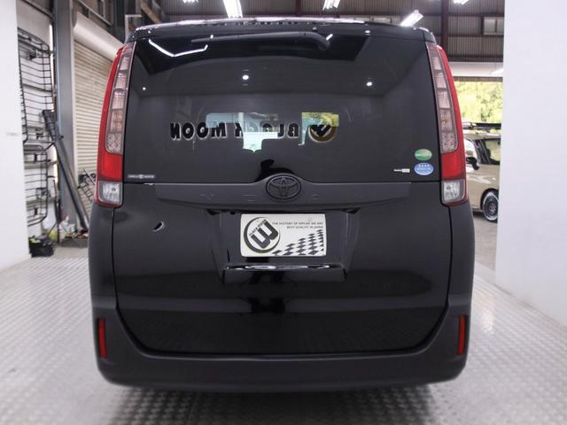 ノア Ｘ　ディライトプラス　（関東カスタムカー）２０２ブラック／ラプターライナー塗装／スマートキー／ＳＤナビ／Ｂｌｕｅｔｏｏｔｈ／Ｂカメラ／リアモニター／新品ホイール／新品ＡＴタイヤ／ヘッドライト加工／電動スライド（18枚目）
