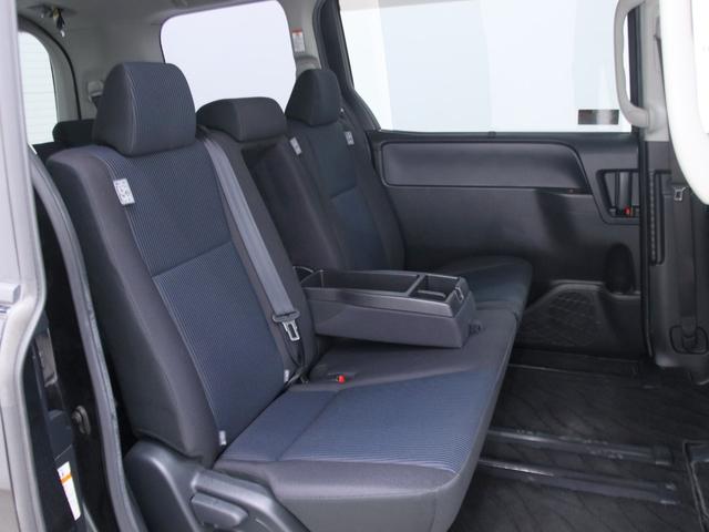 ノア Ｘ　ディライトプラス　（関東カスタムカー）２０２ブラック／ラプターライナー塗装／スマートキー／ＳＤナビ／Ｂｌｕｅｔｏｏｔｈ／Ｂカメラ／リアモニター／新品ホイール／新品ＡＴタイヤ／ヘッドライト加工／電動スライド（24枚目）