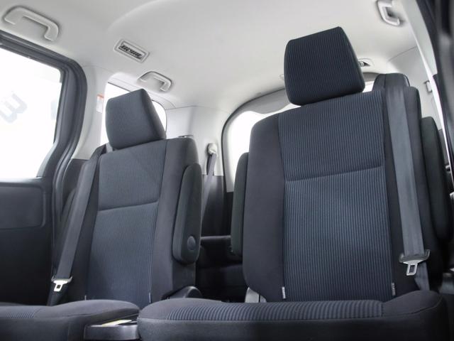 ヴォクシー Ｘ　（神奈川カスタムカー）新品ホイール・ＡＴタイヤ／保証付／記録簿／ナビ／後席モニター／Ｂカメラ／ＥＴＣ／ライトインナー加工／Ｂｌｕｅｔｏｏｔｈ／電動スライド／ＬＥＤヘッドライト／ＥＴＣ／ＴＶ／ＤＶＤ再生（19枚目）