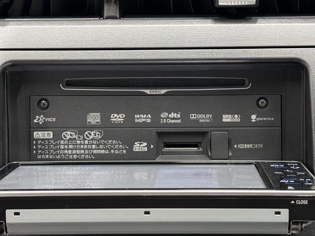 プリウス Ｓツーリングセレクション　盗難防止　ＡＵＸ入力　リアカメラ　ＤＶＤ再生可能　ＥＳＣ　パワーウインドウ　ＴＶ・ナビ　助手席エアバック　ＬＥＤライト　アイドリングＳＴ　ＥＴＣ車載器　パワステ　キーレスエントリ　オ－トエアコン（9枚目）