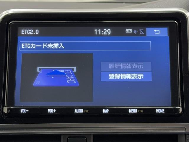 シエンタ ハイブリッド　Ｇ　セーフティーエディションＩＩ　両パワースライドドア　盗難防止システム　アイドリングストップ　記録簿　バックモニター　ドライブレコーダー　ＬＥＤ　３列シート　スマートキー　クルコン　オートエアコン　ＥＴＣ車載器　キーレス　フルセグ（9枚目）