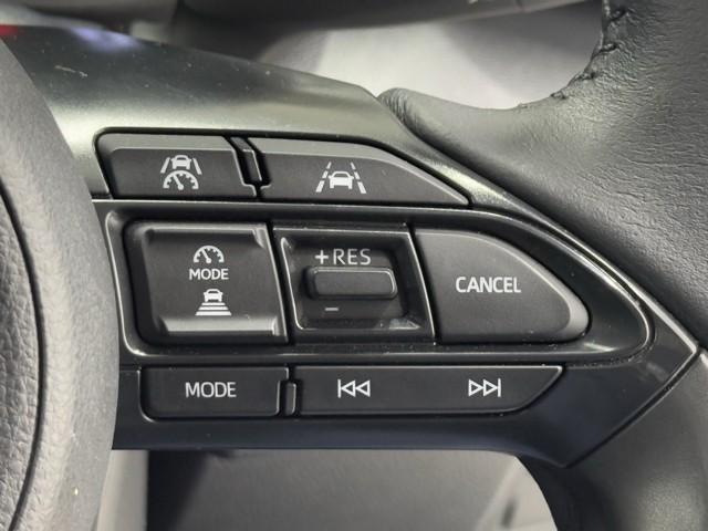 ヤリスクロス Ｇ　ＥＴＣ装備　リヤカメラ　点検記録簿　スマートエントリー　イモビライザー　オートエアコン　アルミホイール　キーレス　パワーウィンドウ　クルコン　ＡＢＳ　ドライブレコーダー　エアバッグ　パワーステアリング（10枚目）