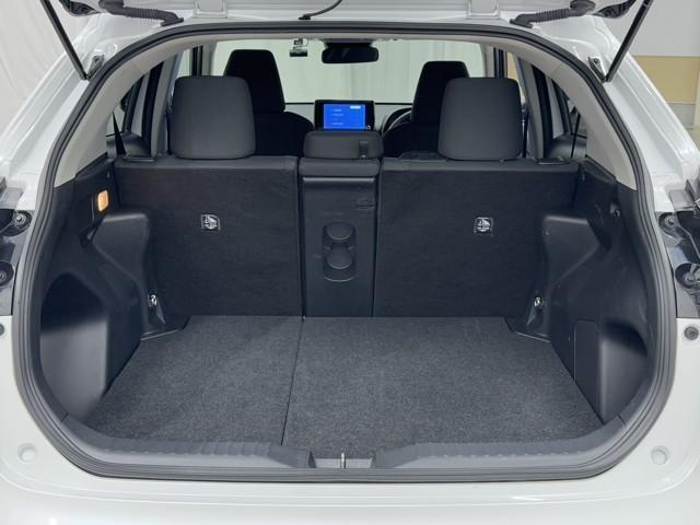 ヤリスクロス Ｇ　ＥＴＣ装備　リヤカメラ　点検記録簿　スマートエントリー　イモビライザー　オートエアコン　アルミホイール　キーレス　パワーウィンドウ　クルコン　ＡＢＳ　ドライブレコーダー　エアバッグ　パワーステアリング（16枚目）