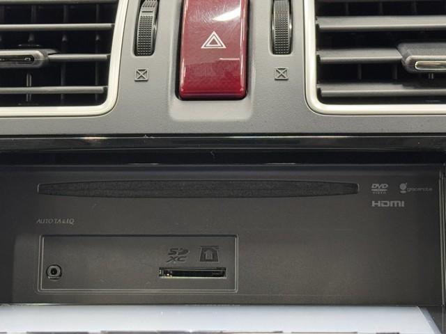 フォレスター Ｓ－リミテッド　アクセスキー　キーレス　クルーズコントロール　ＴＶナビ　寒冷地仕様　ドライブレコーダー　ＤＶＤ再生　横滑り防止機能　Ｐシート　４ＷＤ　地デジ　ＥＴＣ　アルミ　パワーステアリング　ＡＵＸ　Ａストップ（10枚目）