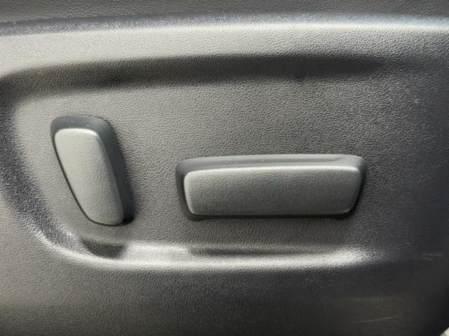 アルファードハイブリッド SR エアコン 地デジ 両電動ドア ミュージックプレイヤー接続可 電動シート LEDライト キーレス ETC車載器 メモリナビ Bカメラ 盗難防止 エアバッグ 3列シート DVD再生 4WD ナビ&TV(17枚目)