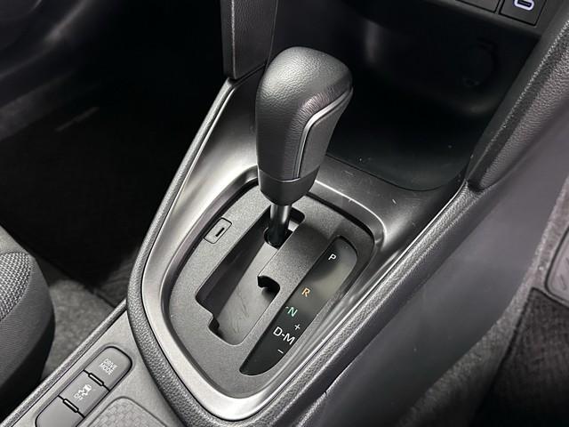 ヤリスクロス Ｇ　ＥＴＣ装備　リヤカメラ　点検記録簿　スマートエントリー　イモビライザー　オートエアコン　アルミホイール　キーレス　パワーウィンドウ　クルコン　ＡＢＳ　ドライブレコーダー　エアバッグ　パワーステアリング（8枚目）