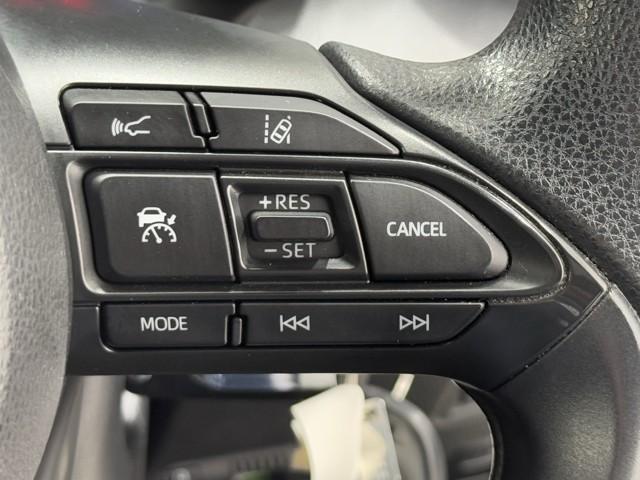 ヤリス Ｘ　被害軽減ブレーキ　ドラレコ付　キーレスエントリー　ミュージックプレイヤー接続可　クルーズコントロール　ＥＴＣ車載器　ＥＳＣ　サイドエアバッグ　メモリーナビ　パワーステアリング　エアバック　ＡＢＳ　ナビ（11枚目）