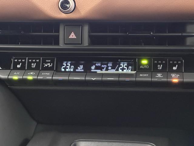 クラウンクロスオーバー RSアドバンスド 衝突回避 サンル-フ オートクルーズコントロール 横滑り防止 フルセグTV パワーシート レザーシート LED アルミホイール AC100V スマートキー ナビ&TV ABS フルオートエアコン(9枚目)