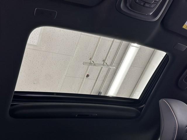 クラウンクロスオーバー RSアドバンスド 衝突回避 サンル-フ オートクルーズコントロール 横滑り防止 フルセグTV パワーシート レザーシート LED アルミホイール AC100V スマートキー ナビ&TV ABS フルオートエアコン(13枚目)