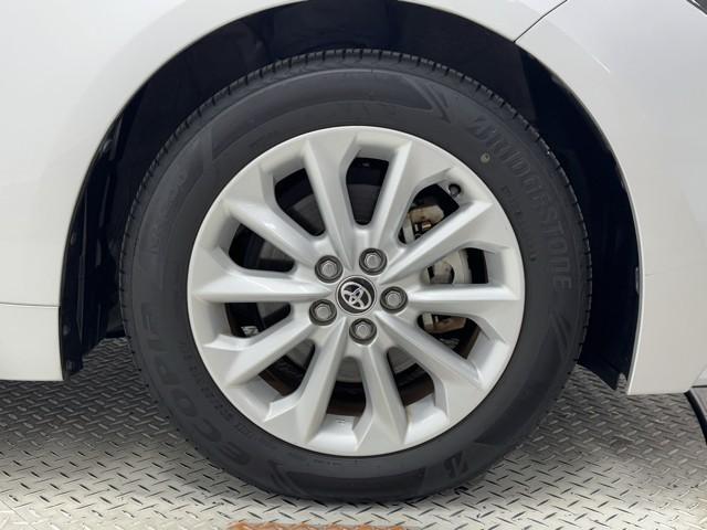 カローラツーリング ハイブリッド S インテリジェントクリアランスソナー ドラレコ付き Rカメラ AAC LEDライト メディアプレイヤー接続 横滑防止装置 整備記録簿 クルコン ETC車載器 キーフリーシステム スマートキー イモビ(17枚目)