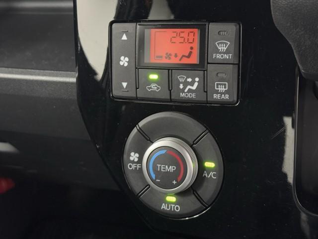 ピクシスメガ L SAIII W電動ドア 軽減ブレーキ スマートキー&プッシュスタート Bカメラ イモビライザー ナビTV ETC アイドリングストップ 運転席助手席エアバック オートエアコン ワンセグTV アルミホイール 記録簿(10枚目)