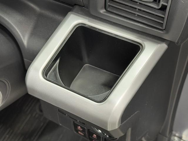 ピクシスメガ L SAIII W電動ドア 軽減ブレーキ スマートキー&プッシュスタート Bカメラ イモビライザー ナビTV ETC アイドリングストップ 運転席助手席エアバック オートエアコン ワンセグTV アルミホイール 記録簿(11枚目)