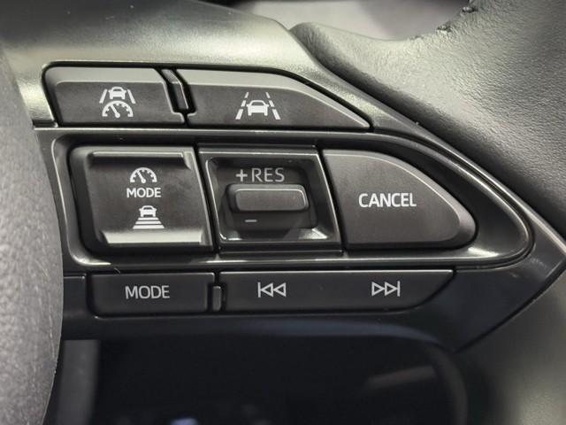 ヤリスクロス Ｇ　ＥＴＣ装備　リヤカメラ　スマートエントリー　イモビライザー　オートエアコン　アルミホイール　キーレス　パワーウィンドウ　クルコン　ＡＢＳ　ドライブレコーダー　エアバッグ　パワーステアリング（11枚目）