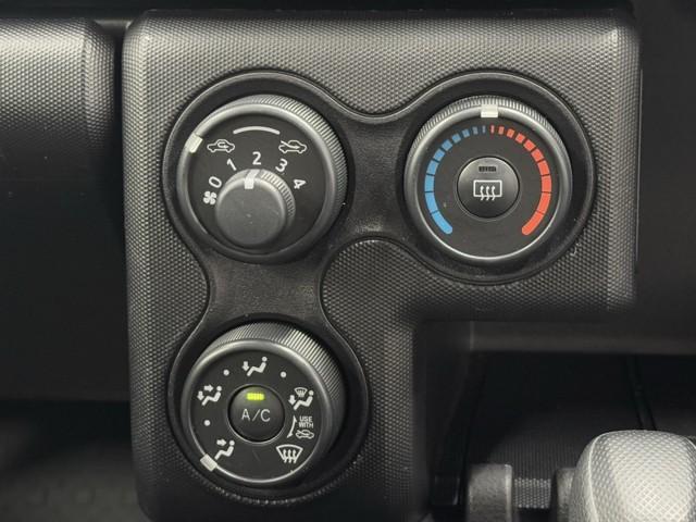 プロボックス ＧＬ　点検記録簿　運転席エアバック　パワーウインド　ＴＳＳ　Ｗエアバッグ　盗難防止システム　パワーステアリング　ＡＵＸ接続　横滑り防止機能　エアコン　Ｂカメラ　キーレスキー　ＡＢＳ　ワンセグテレビ　ＥＴＣ付（11枚目）