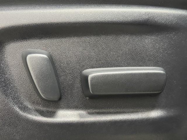 アルファード ２．５Ｓ　Ｃパッケージ　両電動ドア　Ｂモニタ　地デジ　１オーナー　エアロ　定期点検記録簿　ＤＶＤ再生可能　リアオートエアコン　ナビテレビ　横滑り防止　クルコン　ＡＣ１００Ｖ電源　セキュリティ　ＥＴＣ車載器　ＬＥＤヘッドライト（17枚目）